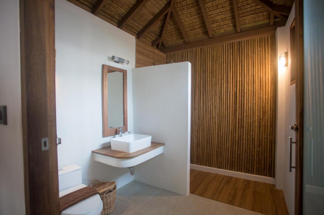 The Nest Private Beach Resort Chumphon Luaran gambar